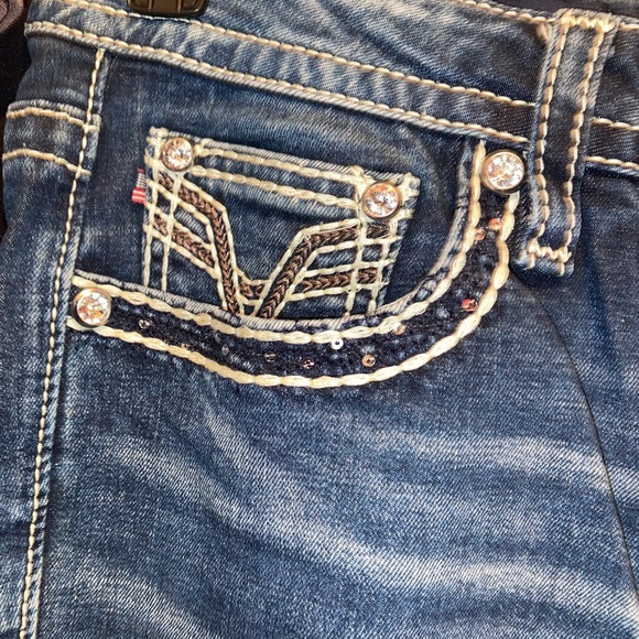 Viggos Jeans - Picture 2 of 8